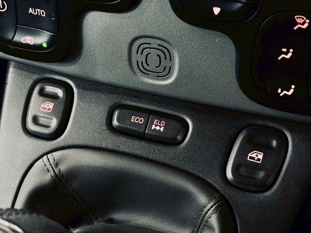 在庫車両はストックヤードに置いてある場合があるため、ご連絡頂いてからのご来店をお願い致します！！