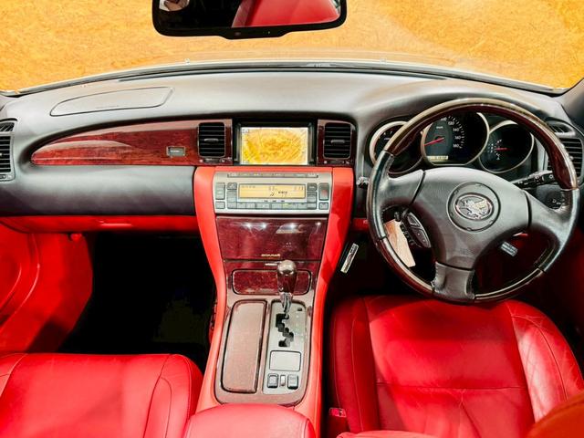 ソアラ 430SCV ノーブルカラーエディション ユーザー様直接仕入れ Tomsバンパー・タワーバー 2本出しマフラー 純正ナビ マークレビンソン 赤革シート メモリー付きパワーシート シートヒーター HIDライト 純正18AW ETC 電動オープン(26枚目)