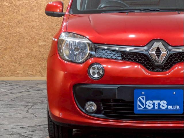 トゥインゴ インテンス オーディオ Bluetooth USB接続端子 純正15インチアルミ フォグランプ ステアスイッチ オートクルーズ コーナーセンサー ドラレコ ECOモード オートエアコン リモコンキー ETC車載器(10枚目)