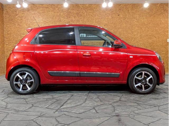 トゥインゴ インテンス オーディオ Bluetooth USB接続端子 純正15インチアルミ フォグランプ ステアスイッチ オートクルーズ コーナーセンサー ドラレコ ECOモード オートエアコン リモコンキー ETC車載器(13枚目)