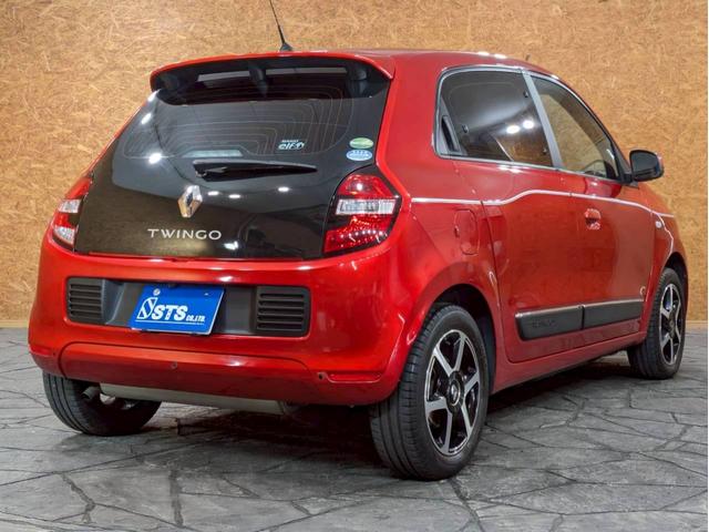 トゥインゴ インテンス オーディオ Bluetooth USB接続端子 純正15インチアルミ フォグランプ ステアスイッチ オートクルーズ コーナーセンサー ドラレコ ECOモード オートエアコン リモコンキー ETC車載器(14枚目)