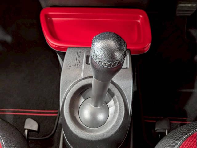 トゥインゴ インテンス オーディオ Bluetooth USB接続端子 純正15インチアルミ フォグランプ ステアスイッチ オートクルーズ コーナーセンサー ドラレコ ECOモード オートエアコン リモコンキー ETC車載器(43枚目)