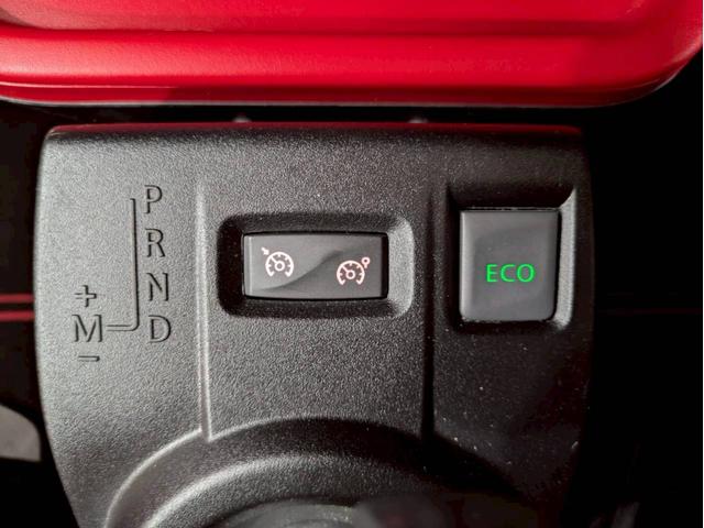 トゥインゴ インテンス オーディオ Bluetooth USB接続端子 純正15インチアルミ フォグランプ ステアスイッチ オートクルーズ コーナーセンサー ドラレコ ECOモード オートエアコン リモコンキー ETC車載器(44枚目)