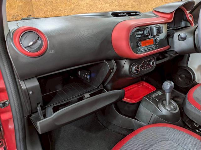 トゥインゴ インテンス オーディオ Bluetooth USB接続端子 純正15インチアルミ フォグランプ ステアスイッチ オートクルーズ コーナーセンサー ドラレコ ECOモード オートエアコン リモコンキー ETC車載器(48枚目)