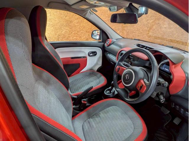 トゥインゴ インテンス オーディオ Bluetooth USB接続端子 純正15インチアルミ フォグランプ ステアスイッチ オートクルーズ コーナーセンサー ドラレコ ECOモード オートエアコン リモコンキー ETC車載器(50枚目)