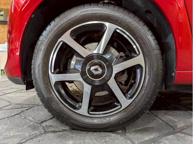 トゥインゴ インテンス オーディオ Bluetooth USB接続端子 純正15インチアルミ フォグランプ ステアスイッチ オートクルーズ コーナーセンサー ドラレコ ECOモード オートエアコン リモコンキー ETC車載器(67枚目)