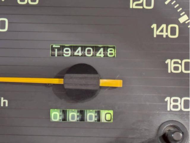 マークIIバン ＧＬ　ユーザー様直接仕入　全塗装キャンディーブルー　社外グリル　ＳＳＲマークＩ１５インチＡＷ　社外テールライト　社外ステアリング　カロッツェリアオーディオ　ＡＬＰＩＮＥツィーター　ＡＣエアコン　ＥＴＣ車載器（26枚目）