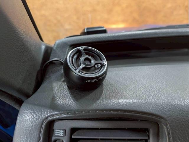 マークIIバン ＧＬ　ユーザー様直接仕入　全塗装キャンディーブルー　社外グリル　ＳＳＲマークＩ１５インチＡＷ　社外テールライト　社外ステアリング　カロッツェリアオーディオ　ＡＬＰＩＮＥツィーター　ＡＣエアコン　ＥＴＣ車載器（32枚目）