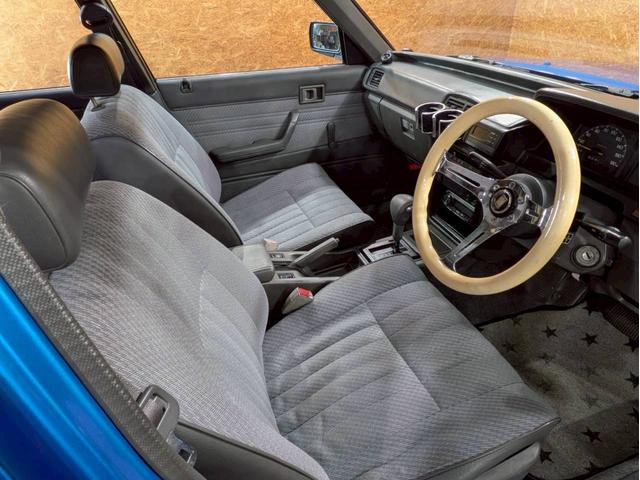 マークIIバン ＧＬ　ユーザー様直接仕入　全塗装キャンディーブルー　社外グリル　ＳＳＲマークＩ１５インチＡＷ　社外テールライト　社外ステアリング　カロッツェリアオーディオ　ＡＬＰＩＮＥツィーター　ＡＣエアコン　ＥＴＣ車載器（50枚目）