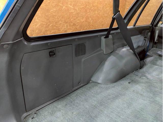 マークIIバン ＧＬ　ユーザー様直接仕入　全塗装キャンディーブルー　社外グリル　ＳＳＲマークＩ１５インチＡＷ　社外テールライト　社外ステアリング　カロッツェリアオーディオ　ＡＬＰＩＮＥツィーター　ＡＣエアコン　ＥＴＣ車載器（65枚目）