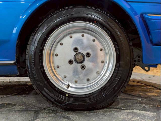 マークIIバン ＧＬ　ユーザー様直接仕入　全塗装キャンディーブルー　社外グリル　ＳＳＲマークＩ１５インチＡＷ　社外テールライト　社外ステアリング　カロッツェリアオーディオ　ＡＬＰＩＮＥツィーター　ＡＣエアコン　ＥＴＣ車載器（69枚目）