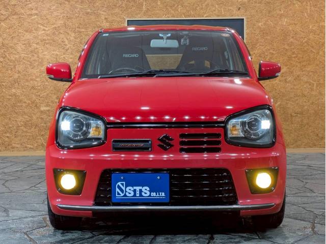 アルトワークス ベースグレード　５速ＭＴ　ＷｅｄｓＳｐｏｒｔ１５インチアルミ　クスコ車高調　柿本改マフラー　ＨＩＤヘッドライト　ブラックエンブレム　社外ナビ　デジタルＴＶ　Ｄ席ローダウンシートレール　レカロセミバケットシート　ＥＴＣ（8枚目）