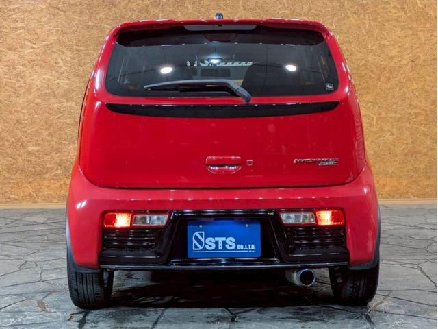 アルトワークス ベースグレード　５速ＭＴ　ＷｅｄｓＳｐｏｒｔ１５インチアルミ　クスコ車高調　柿本改マフラー　ＨＩＤヘッドライト　ブラックエンブレム　社外ナビ　デジタルＴＶ　Ｄ席ローダウンシートレール　レカロセミバケットシート　ＥＴＣ（16枚目）