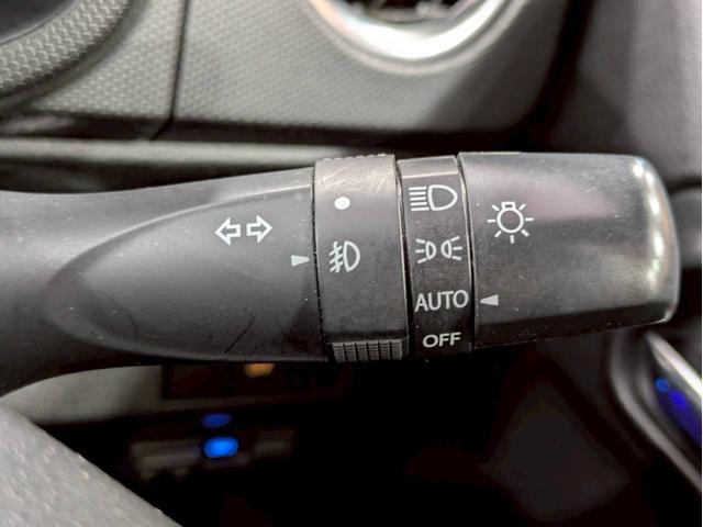 アルトワークス ベースグレード　５速ＭＴ　ＷｅｄｓＳｐｏｒｔ１５インチアルミ　クスコ車高調　柿本改マフラー　ＨＩＤヘッドライト　ブラックエンブレム　社外ナビ　デジタルＴＶ　Ｄ席ローダウンシートレール　レカロセミバケットシート　ＥＴＣ（32枚目）