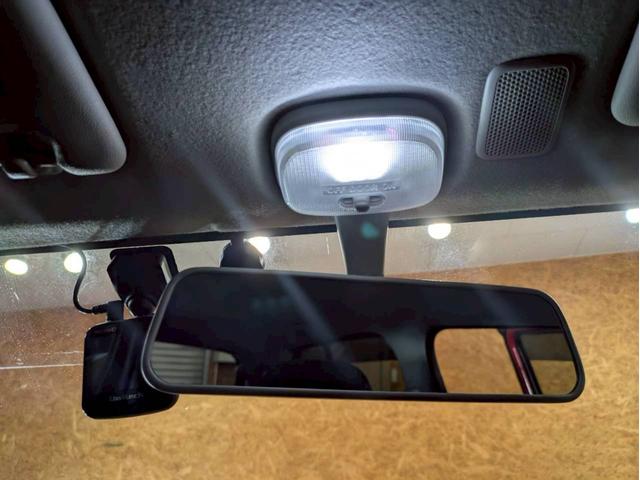 アルトワークス ベースグレード　５速ＭＴ　ＷｅｄｓＳｐｏｒｔ１５インチアルミ　クスコ車高調　柿本改マフラー　ＨＩＤヘッドライト　ブラックエンブレム　社外ナビ　デジタルＴＶ　Ｄ席ローダウンシートレール　レカロセミバケットシート　ＥＴＣ（38枚目）