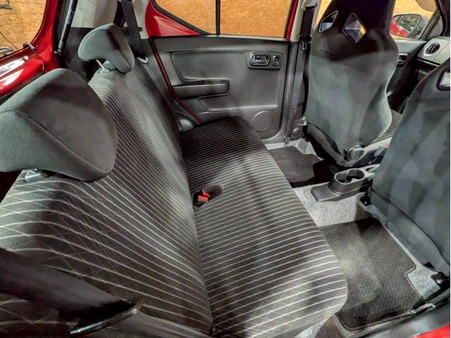 アルトワークス ベースグレード　５速ＭＴ　ＷｅｄｓＳｐｏｒｔ１５インチアルミ　クスコ車高調　柿本改マフラー　ＨＩＤヘッドライト　ブラックエンブレム　社外ナビ　デジタルＴＶ　Ｄ席ローダウンシートレール　レカロセミバケットシート　ＥＴＣ（54枚目）