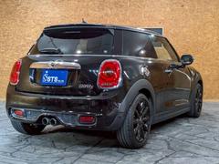 ΣפޤҼ¼֤򸫤Ƥ 4