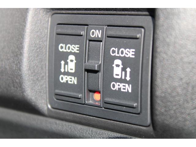 N-BOXカスタム ターボ 純正フルセグナビ 前後ドラレコ ETC 禁煙車 シートヒーター 当社元試乗車 リアカメラ 純正アルミ オートリトラミラー パドルシフト 電子制御パーキングブレーキ 本革ステアリング パーキングセンサー(8枚目)