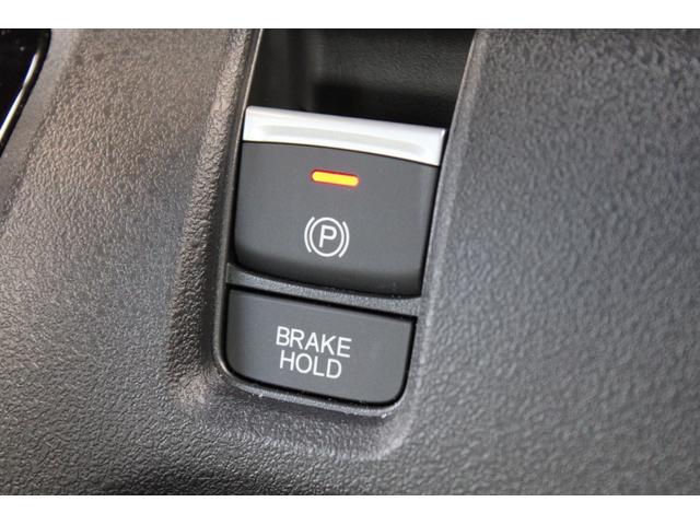 N-BOXカスタム ターボ 純正フルセグナビ 前後ドラレコ ETC 禁煙車 シートヒーター 当社元試乗車 リアカメラ 純正アルミ オートリトラミラー パドルシフト 電子制御パーキングブレーキ 本革ステアリング パーキングセンサー(9枚目)