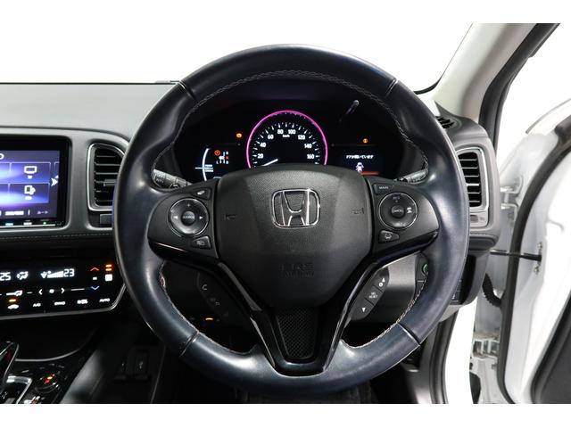 ヴェゼル ハイブリッドＺ・ホンダセンシング　ホンダ認定中古車　１年保証　メモリーナビ　Ｂカメラ　ドラレコ　ＥＴＣ　ワンオーナー　ルーフレール　レーダーサポート　Ｗエアコン　１オーナ－　ＤＶＤ再生機能　横滑り防止システム　バックアイカメラ　フルセ（17枚目）