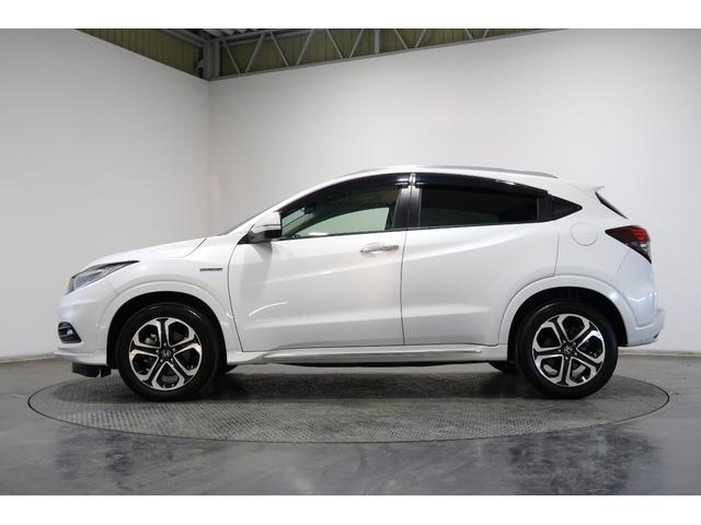 ヴェゼル ハイブリッドＺ・ホンダセンシング　ホンダ認定中古車　１年保証　メモリーナビ　Ｂカメラ　ドラレコ　ＥＴＣ　ワンオーナー　ルーフレール　レーダーサポート　Ｗエアコン　１オーナ－　ＤＶＤ再生機能　横滑り防止システム　バックアイカメラ　フルセ（32枚目）