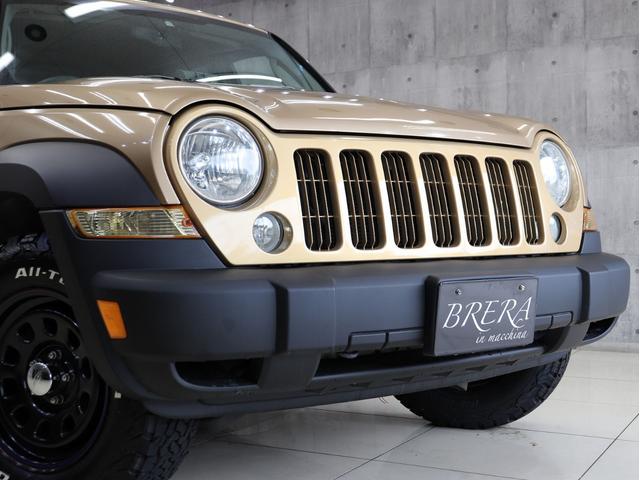 リミテッド 4WD BRERAオリジナルカスタム 新品デイトナAW&新品BFグッドリッチオールテレーンタイヤ マットブラック塗り分け 本革セミPシート シートヒーター 社外HDDナビ ETC クルコン キーレス(14枚目)