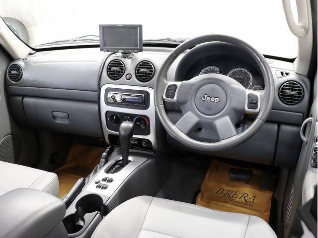 リミテッド 4WD BRERAオリジナルカスタム 新品デイトナAW&新品BFグッドリッチオールテレーンタイヤ マットブラック塗り分け 本革セミPシート シートヒーター 社外HDDナビ ETC クルコン キーレス(22枚目)