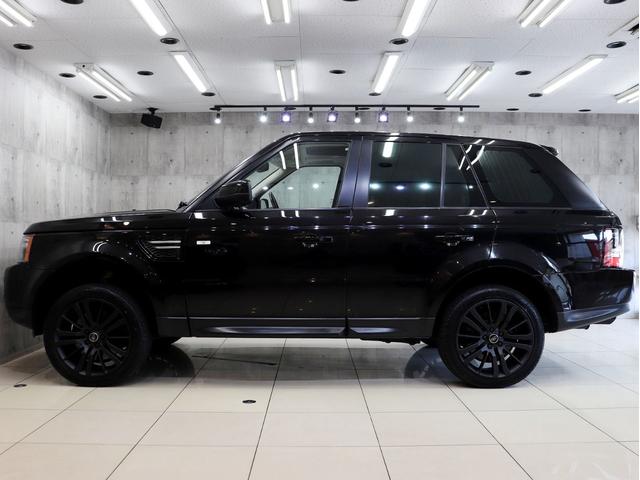 レンジローバースポーツ ５．０　Ｖ８　４ＷＤ　新品タイヤ　マットブラック塗装済１９ＡＷ　サンルーフ　本革Ｐシート　シートヒーター　ナビ　地デジフルセグＴＶ　Ｂｌｕｅｔｏｏｔｈ接続　ハーマンカードンサウンド　ドラレコ　ＥＴＣ　スマートキー（11枚目）