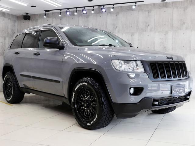 ジープ・グランドチェロキー ラレード　４ＷＤ　ブレラＯＧカスタム　新品社外アルミホイール＆新品マッドテレーンタイヤ　テールランプブラックアウト　社外ナビ　地デジフルセグＴＶ　ＢＴ接続　前横後カメラ　ＥＴＣ　クルコン　キーレス（43枚目）
