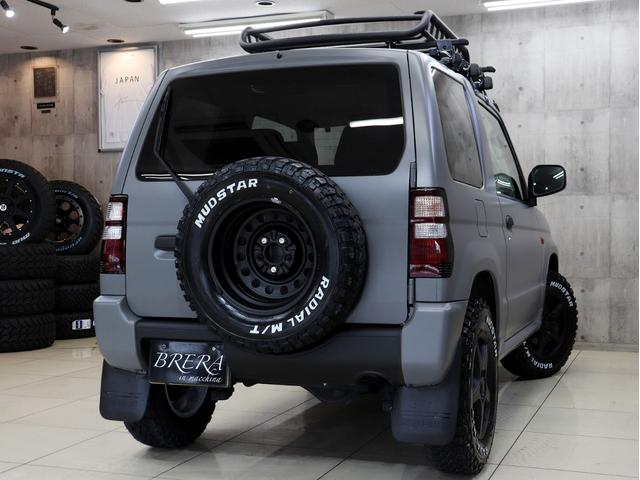 パジェロミニ エクシード　４ＷＤ　ターボ　ブレラＯＧカスタム　新品マッドテレーンタイヤ　マットブラック塗装済ＡＷ　新品ルーフラック＆新品ルーフキャリア　テールランプブラックアウト　背面タイヤ　マットブラック塗り分け（9枚目）