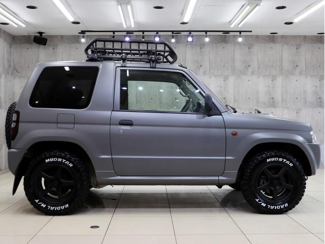 パジェロミニ エクシード　４ＷＤ　ターボ　ブレラＯＧカスタム　新品マッドテレーンタイヤ　マットブラック塗装済ＡＷ　新品ルーフラック＆新品ルーフキャリア　テールランプブラックアウト　背面タイヤ　マットブラック塗り分け（10枚目）