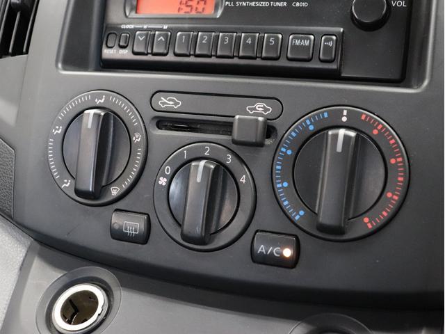 ＮＶ２００バネットバン ＤＸ　ブレラＯＧカスタム　新品社外アルミホイール＆新品マッドテレーンタイヤ　新品ルーフラック＆新品ベースキャリア　インナーブラックヘッドライト　テールランプブラックアウト　マットブラック塗り分け（28枚目）