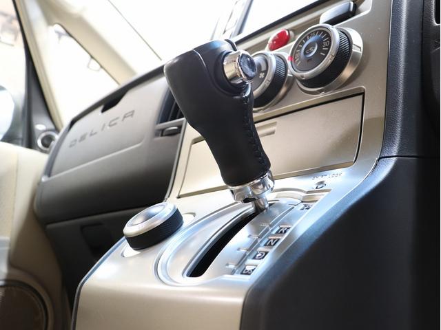 デリカD:5 G プレミアム 4WD ブレラOGカスタム 新品社外AW 新品BFグッドリッチATタイヤ 新品オバフェン 新品リアラダー ファイバーLEDヘッドライト テールブラック 電動バックドア ナビ 前横後カメラ 後席モニタ(43枚目)