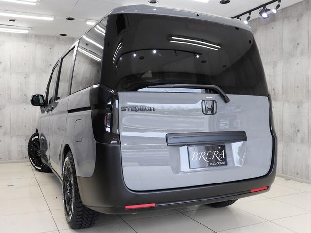 ステップワゴン G Eセレクション ブレラOGカスタム 新品社外AW&新品マッドテレーンタイヤ インナーブラックヘッドライト テールランプブラックアウト マットブラック塗り分け 両側電動スライドドア HDDナビ ETC スマートキー(8枚目)