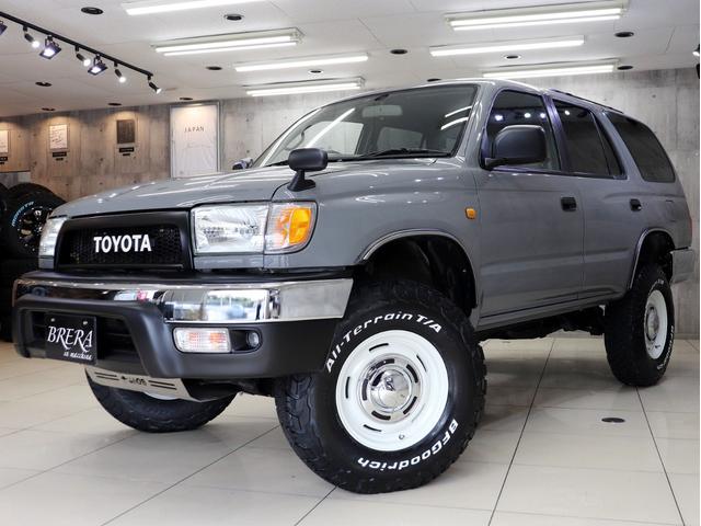 ハイラックスサーフ ＳＳＲ－Ｘ　ホワイトプレミアム　４ＷＤ　ナローボディ仕様　新品社外ＡＷ　新品ＢＦグッドリッチＡＴタイヤ　新品前後メッキバンパー　ＵＳコーナーレンズ　ＴＯＹＯＴＡグリル　社外マフラー　ハーフ革シート　ＥＴＣ　１００Ｖ電源　キーレス（3枚目）