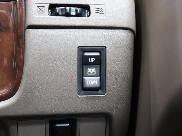 ハイラックスサーフ ＳＳＲ－Ｘ　ホワイトプレミアム　４ＷＤ　ナローボディ仕様　新品社外ＡＷ　新品ＢＦグッドリッチＡＴタイヤ　新品前後メッキバンパー　ＵＳコーナーレンズ　ＴＯＹＯＴＡグリル　社外マフラー　ハーフ革シート　ＥＴＣ　１００Ｖ電源　キーレス（33枚目）