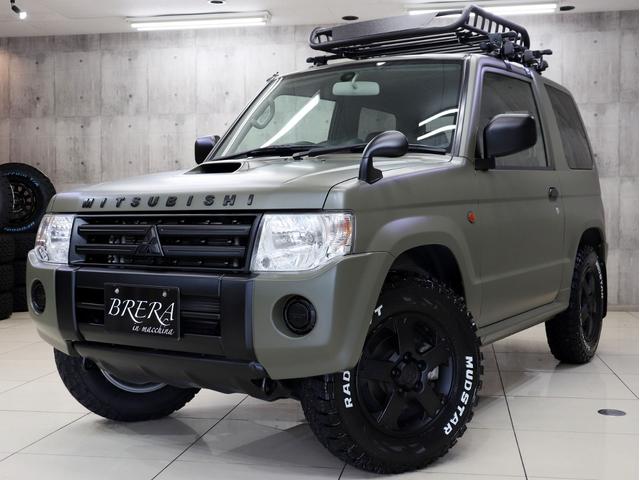 パジェロミニ ＶＲ　４ＷＤ　ターボ　ブレラＯＧカスタム　新品社外ＡＷ　新品マッドテレーンタイヤ　新品ルーフラック＆新品ベースキャリア　テールランプブラックアウト　ＭＩＴＳＵＢＩＳＨＩエンブレム　マットブラック塗り分け（3枚目）