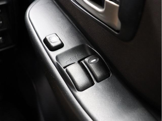 パジェロミニ ＶＲ　４ＷＤ　ターボ　ブレラＯＧカスタム　新品社外ＡＷ　新品マッドテレーンタイヤ　新品ルーフラック＆新品ベースキャリア　テールランプブラックアウト　ＭＩＴＳＵＢＩＳＨＩエンブレム　マットブラック塗り分け（32枚目）