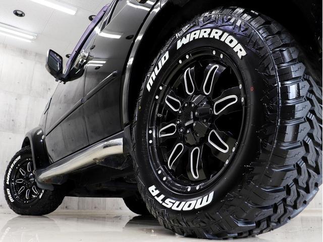 ダッジ・ナイトロ ＳＸＴ　４ＷＤ　ブレラＯＧカスタム　新品社外アルミホイール　新品モンスタマッドテレーンタイヤ　マットブラック塗装済フロントグリル　社外ナビＴＶ　純正サイドカメラ　クルーズコントロール　キーレス（12枚目）