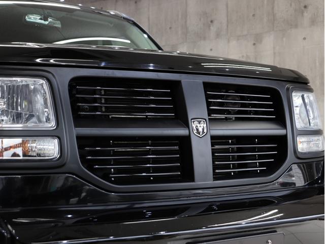 ダッジ・ナイトロ ＳＸＴ　４ＷＤ　ブレラＯＧカスタム　新品社外アルミホイール　新品モンスタマッドテレーンタイヤ　マットブラック塗装済フロントグリル　社外ナビＴＶ　純正サイドカメラ　クルーズコントロール　キーレス（14枚目）