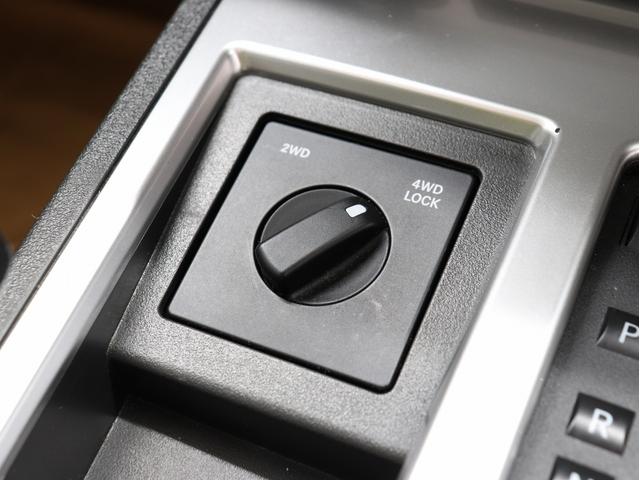 ダッジ・ナイトロ ＳＸＴ　４ＷＤ　ブレラＯＧカスタム　新品社外アルミホイール　新品モンスタマッドテレーンタイヤ　マットブラック塗装済フロントグリル　社外ナビＴＶ　純正サイドカメラ　クルーズコントロール　キーレス（27枚目）