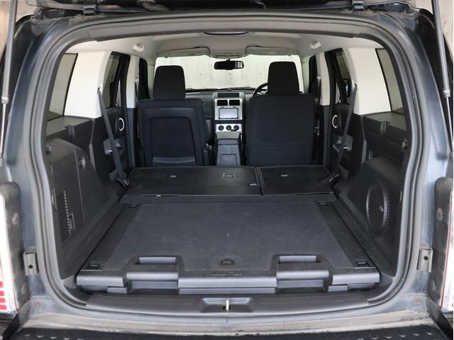 ダッジ・ナイトロ ＳＸＴ　４ＷＤ　ブレラＯＧカスタム　新品社外アルミホイール　新品モンスタマッドテレーンタイヤ　マットブラック塗装済フロントグリル　社外ナビＴＶ　純正サイドカメラ　クルーズコントロール　キーレス（33枚目）