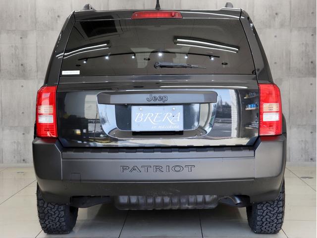 ジープ・パトリオット スポーツ 4WD BRERAオリジナルカスタム 新品社外アルミホイール 新品BFグッドリッチATタイヤ マットブラック塗り分け 社外ナビ バックカメラ 純正サイドカメラ ETC(7枚目)