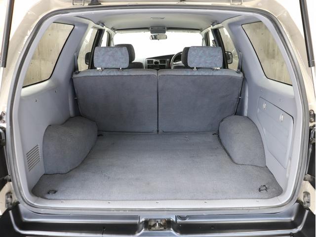 ハイラックスサーフ SSR-X 4WD オリジナルナローボディ仕様 新品社外ホイール 新品オールテレーンタイヤ 新品前後メッキバンパー TOYOTAメッシュグリル USコーナーウィンカー マットブラック塗り分け(33枚目)