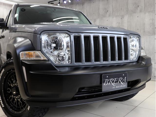 ジープ・チェロキー スポーツクロス 4WD ブレラOGカスタム 新品社外アルミホイール 新品マッドテレーンタイヤ テールランプブラックアウト マットブラック塗り分け 社外ナビ 純正サイドカメラ キーレス クルーズコントロール(15枚目)