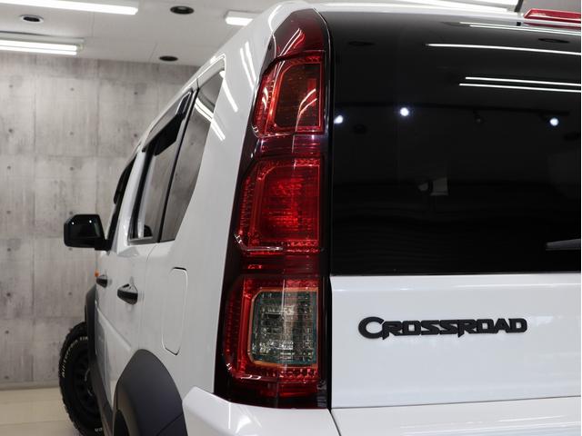 �e�[�������v�������傫�ȃL�Y�������A�����Y��ȏ�Ԃ�ۂ��Ă���܂��B�u���b�N�A�E�g�J�X�^����ЊO�e�[���֌��������C�y�ɂ����k���������B