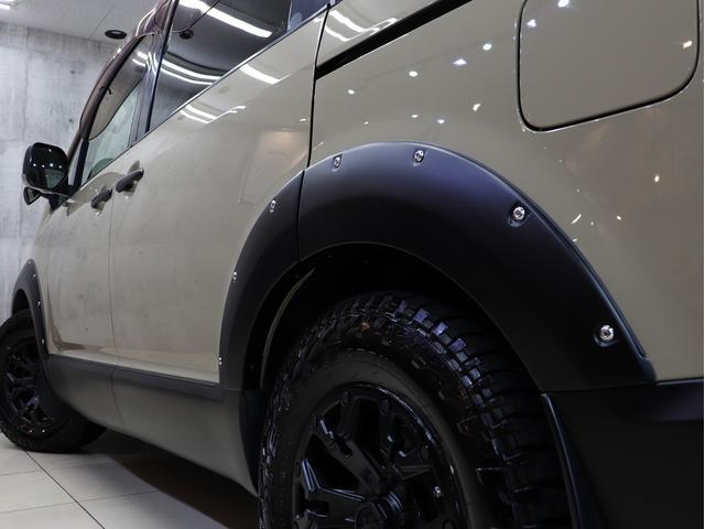 デリカＤ：５ ローデスト　Ｇ　パワーパッケージ　４ＷＤ　ブレラＯＧカスタム　新品社外ＡＷ　新品タイヤ　新品ルーフラック　新品ＪＡＯＳフォグランプ付バンパーガード　新品オバフェン　新品リアラダー　ファイバーＬＥＤヘッドライト　テールブラックアウト（22枚目）