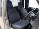 車種専用設計の革調シートカバーを装着しているので、清潔感がありとても綺麗な状態を保っております。