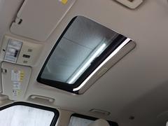 ����Ū�ʥ��饹����롼���դ��ˤʤ�ޤ������饤�ɡ�����ȥ��åפ���ǽ�Ǽ���ζ����������ؤ���ݤ����Ω�������Ǥ��� 4