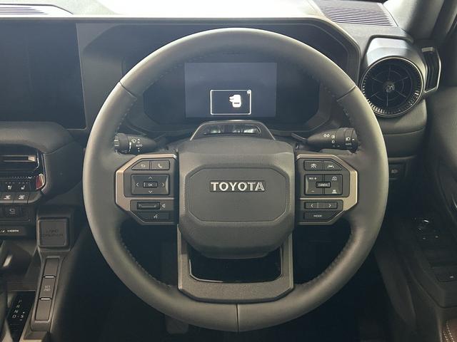 ランドクルーザー250 VXファーストエディション 丸目ヘッドライト デジタルインナーミラー パノラミックカメラ パワーバックドア ムーンルーフ シートヒーター ベンチレーター AppleCarPlay ステアリングヒーター(5枚目)